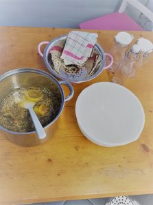 Utstyr mjødurtsaft