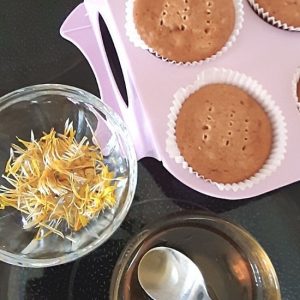 løvetannsirup på løvetannmuffins